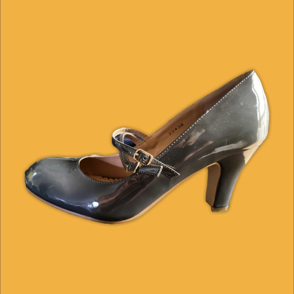Gray Patent Leather Pumps Size 9